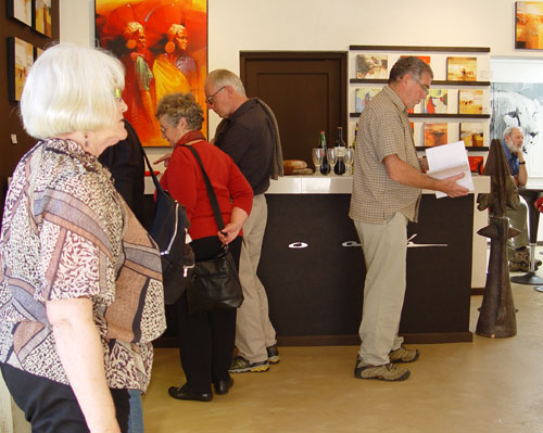 Our New Zealand tour group enjoying an afternoon at the Pharoah Gallery in Wilderness