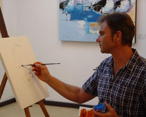 Peter Pharoah demonstrates his painting technique to our New Zealand visitors